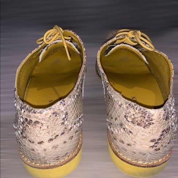 Cole Haan Shoes    - Picture 7 of 7